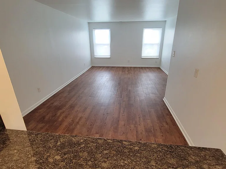 1660 N 4th St #3B — Photo 7
