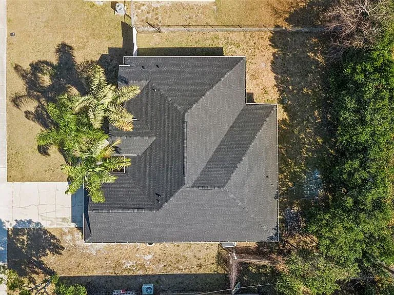 1227 Tivoli Dr — Photo 3