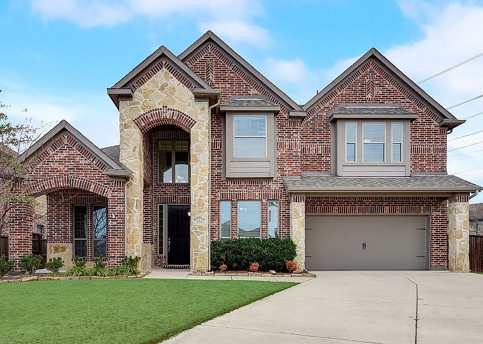 1st image of 956 Bentley Dr