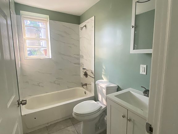 3rd image of 45-47 Cedar Ave #8
