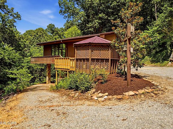 4th image of 356 Woodland Dr