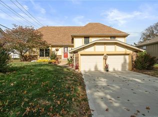 16308 E Cogan Dr, Independence, MO 64055