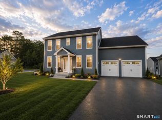 101 Cambridge Ct, Simsbury, CT 06070