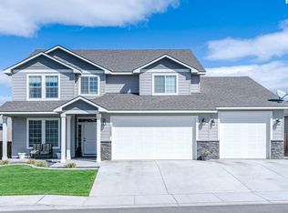 10282 W 18th Pl, Kennewick, WA