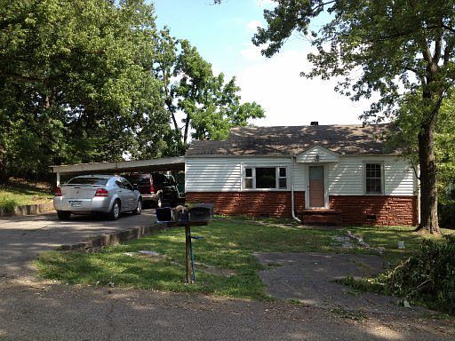1st image of 2630 Gaston Ave