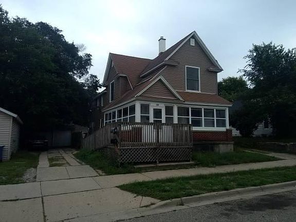2nd image of 310 Hogadone Ave SW #2