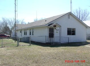 1102 S Broadway St, Holdenville, OK 74848