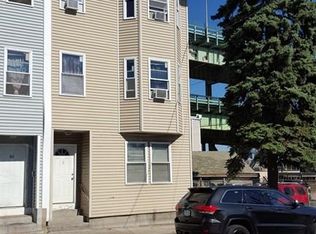 62 Chestnut St, Chelsea, MA 02150