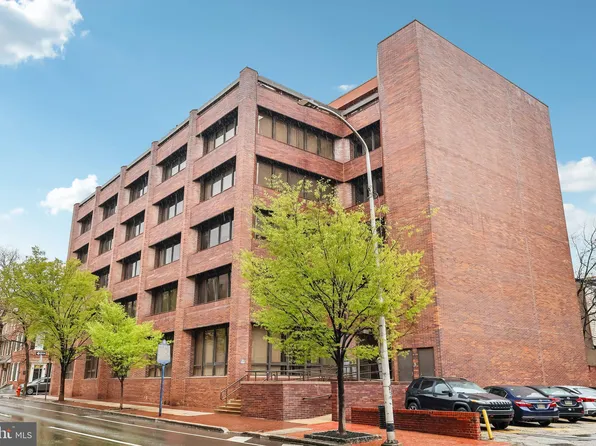 125 N 4th St APT 406, Philadelphia, PA 19106