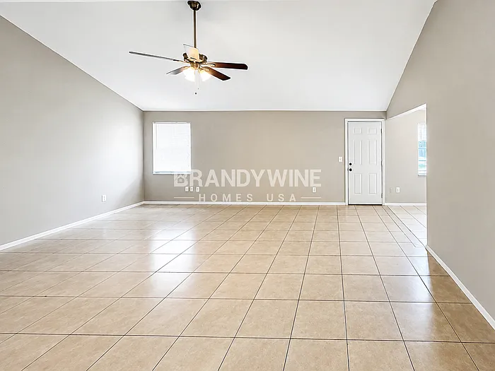 2549 Jessica Ln — Photo 5