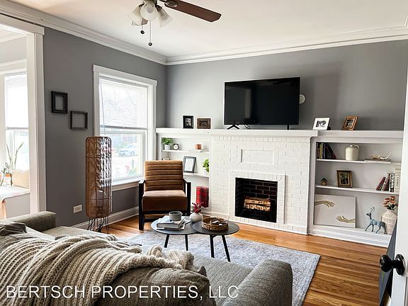3rd image of 4934 N Kimball Ave #1S