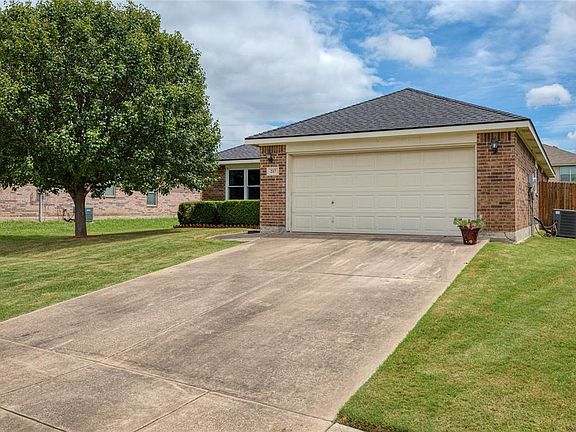 2nd image of 217 Brandie Mac Ln