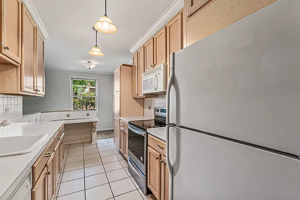 Sold by Lovett Realty, Inc. | media 4