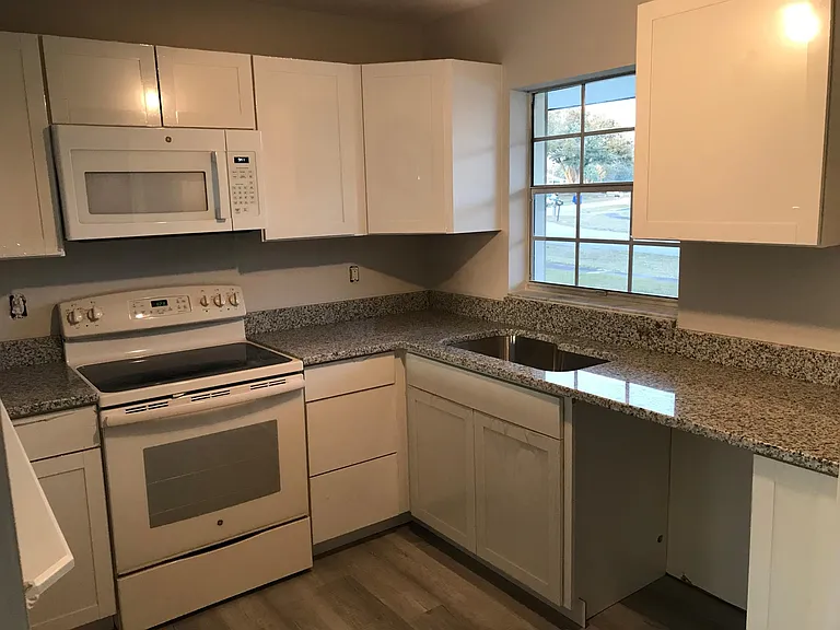 366 Madruga Ave — Photo 19