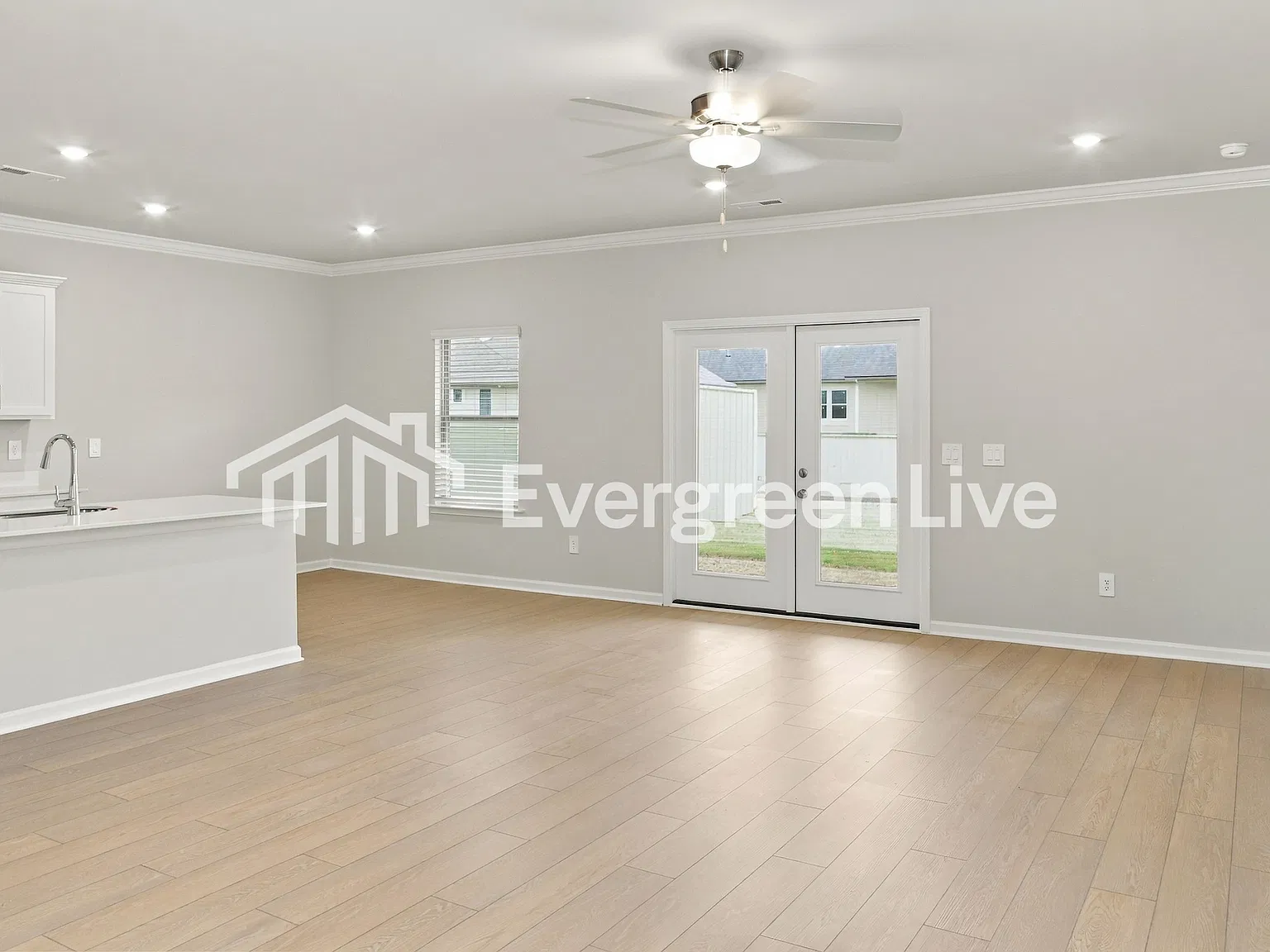 4 bed, 3.0 bath, 2250 sqft, $1,995 — Photo 2