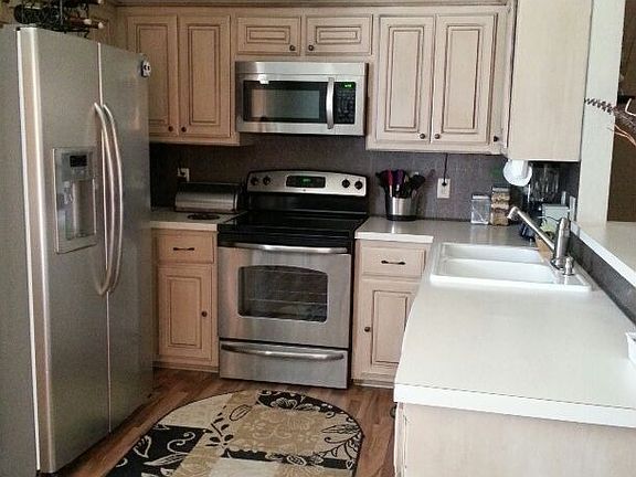 3rd image of 1112 N Carr Dr