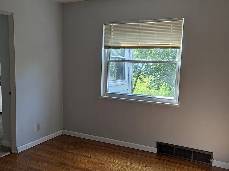 9505 Eudora Ct — Photo 7