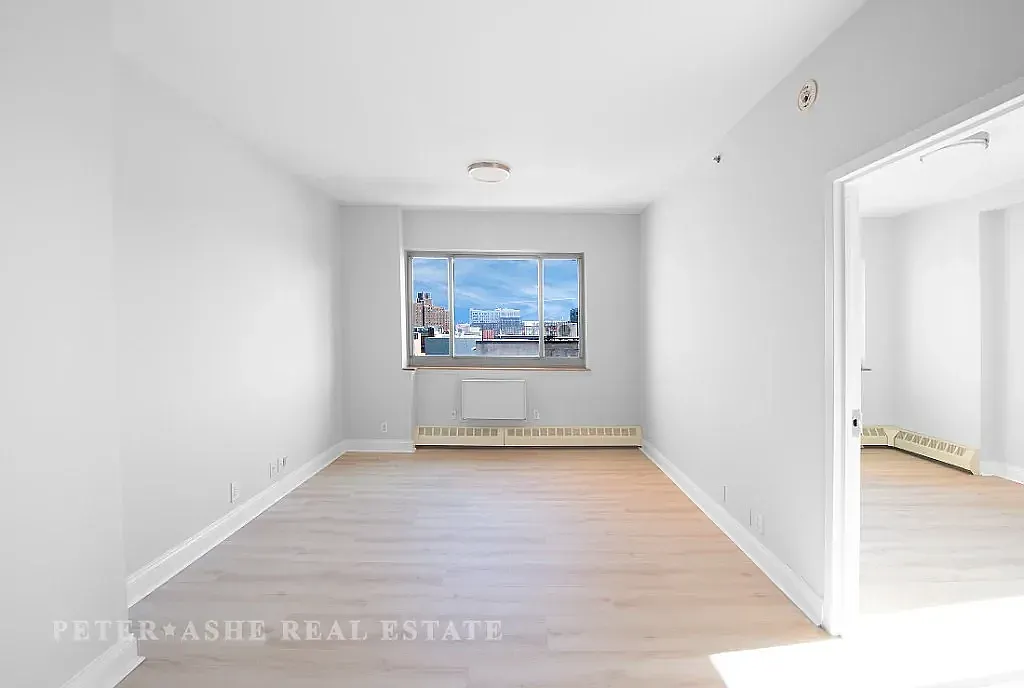 2205 3rd Avenue — Photo 2