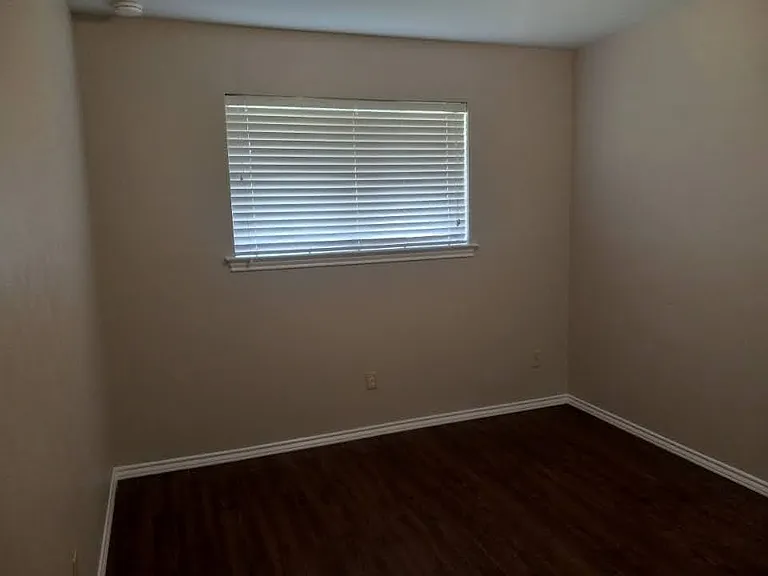 3225 Cross Bend Rd — Photo 10