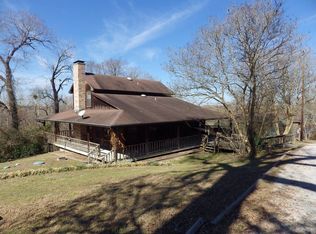 17 Lake Dr, Huntsville, TX 77320