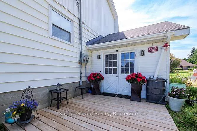 2 bed, $2,000 — Photo 4