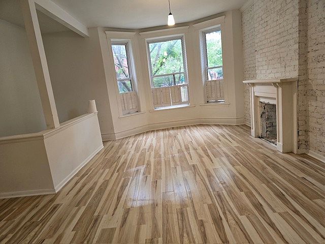1st image of 1253 N Artesian Ave APT 1