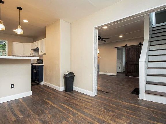 4th image of 222 NW 5th St