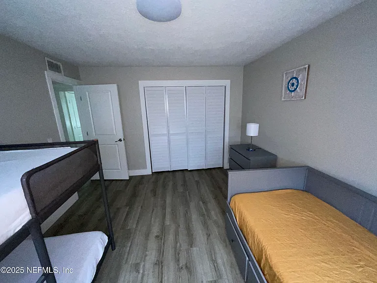 318 Arricola Ave #101 — Photo 30