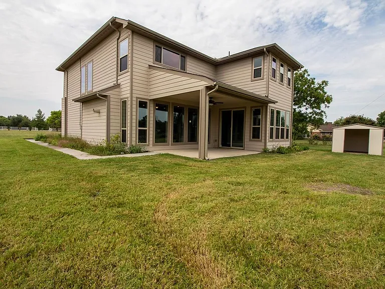 12 Estates Rd — Photo 14