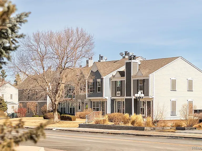 Building Photo - 10846 Victorian Dr