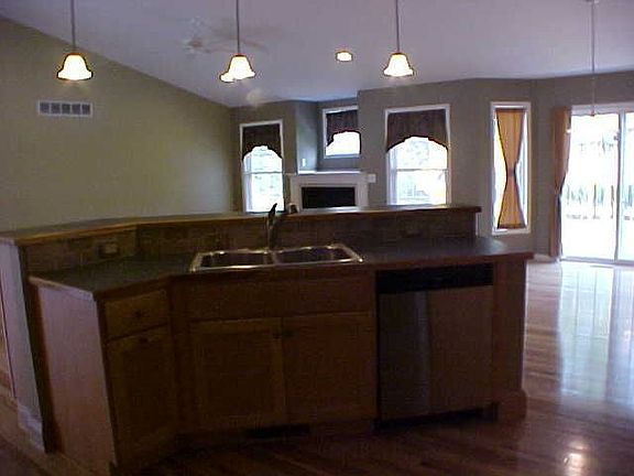 5th image of 19051 Joslin Cir