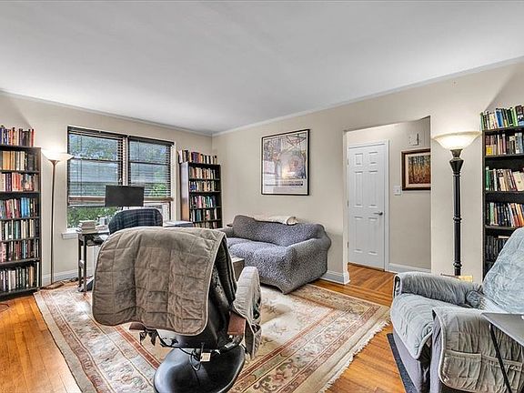 4th image of 1293 E 5th St APT 3D