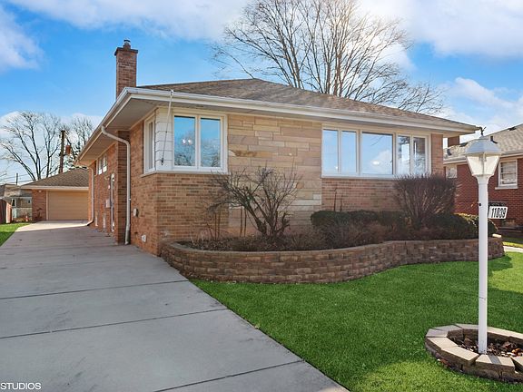 2nd image of 11039 Boeger Ct