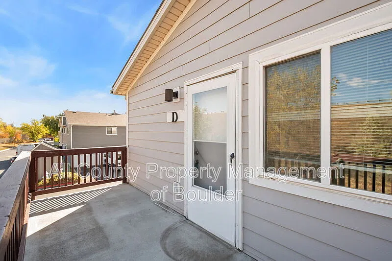 2 bed, 1.0 bath, 880 sqft, $1,795 — Photo 4