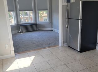 1219 Clinton Ave #2F, Berwyn, IL 60402