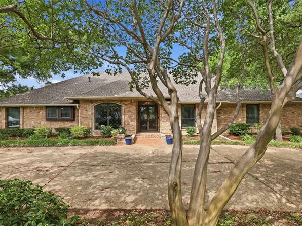 3001 S Country Club Rd, Garland, TX 75043