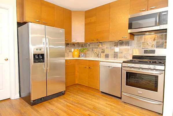 Sold by Brooklyn Bridge | media 14