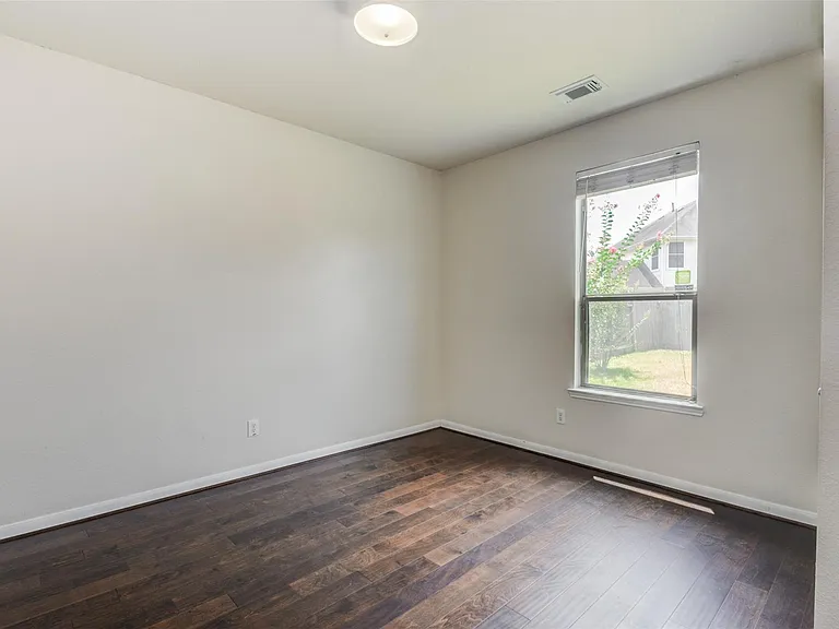21515 Pointed Oak Ln — Photo 17