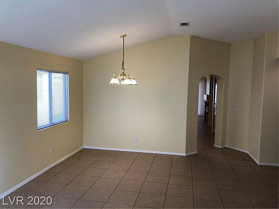 2nd image of 5412 Del Lago Dr