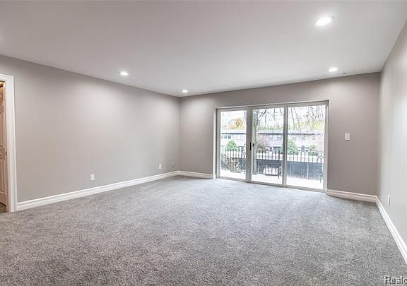 2nd image of 1111 N Old Woodward Ave Unit 5