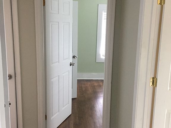 5th image of 801 Shamrock Ave
