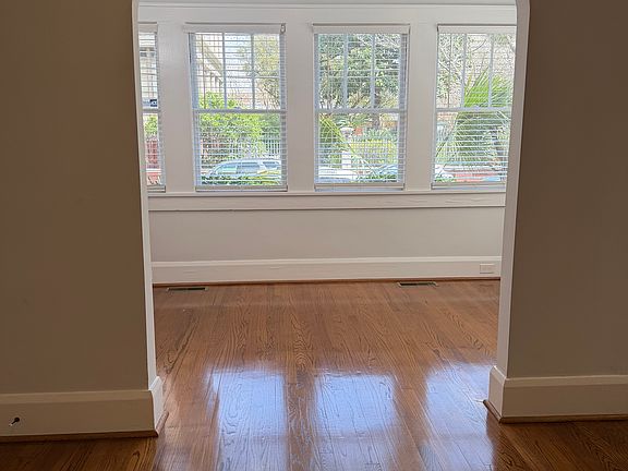 5th image of 41 Smith St APT B