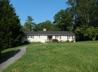 118 Meadow Rd, Oak Ridge, TN 37830