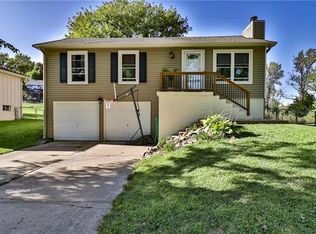 832 N Sioux Ave, Independence, MO 64056