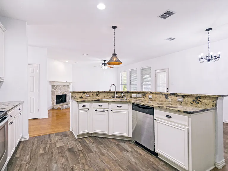 208 N Arbor Ridge Dr — Photo 6