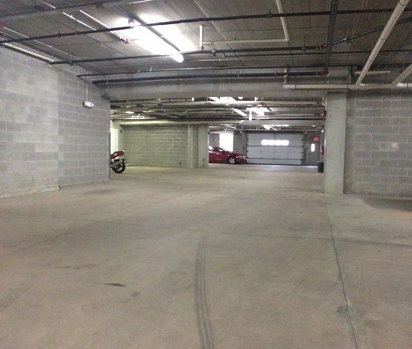 2nd image of 515 Main St APT 210
