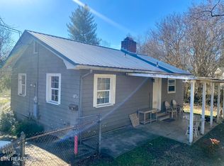 103 Cahill Ln, Oak Ridge, TN 37830