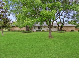 119 Locust Ct, Red Oak, TX 75154