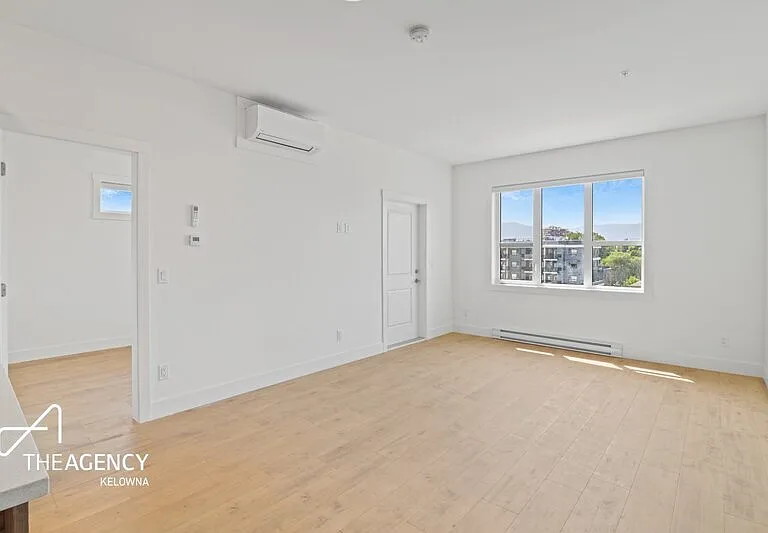 1036 Coronation Ave #307 — Photo 9