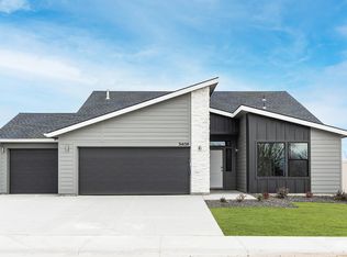 6701 S Dedication Way, Meridian, ID 83642